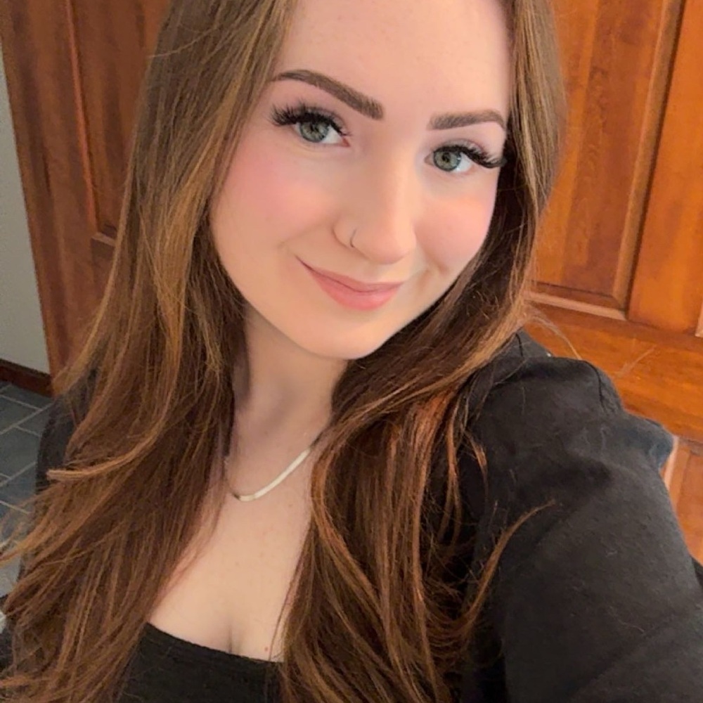Meet your Posher, Nicole